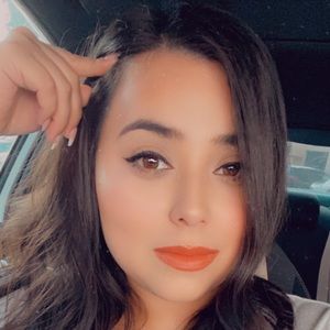 Meet your Posher, Valeria